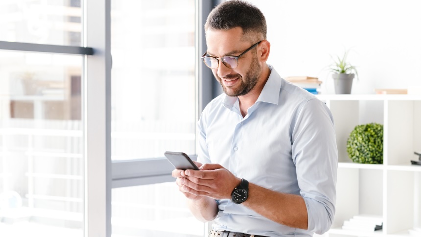 Cenové ponuky na mobiloch: Uzatváranie obchodov kdekoľvek a kedykoľvek